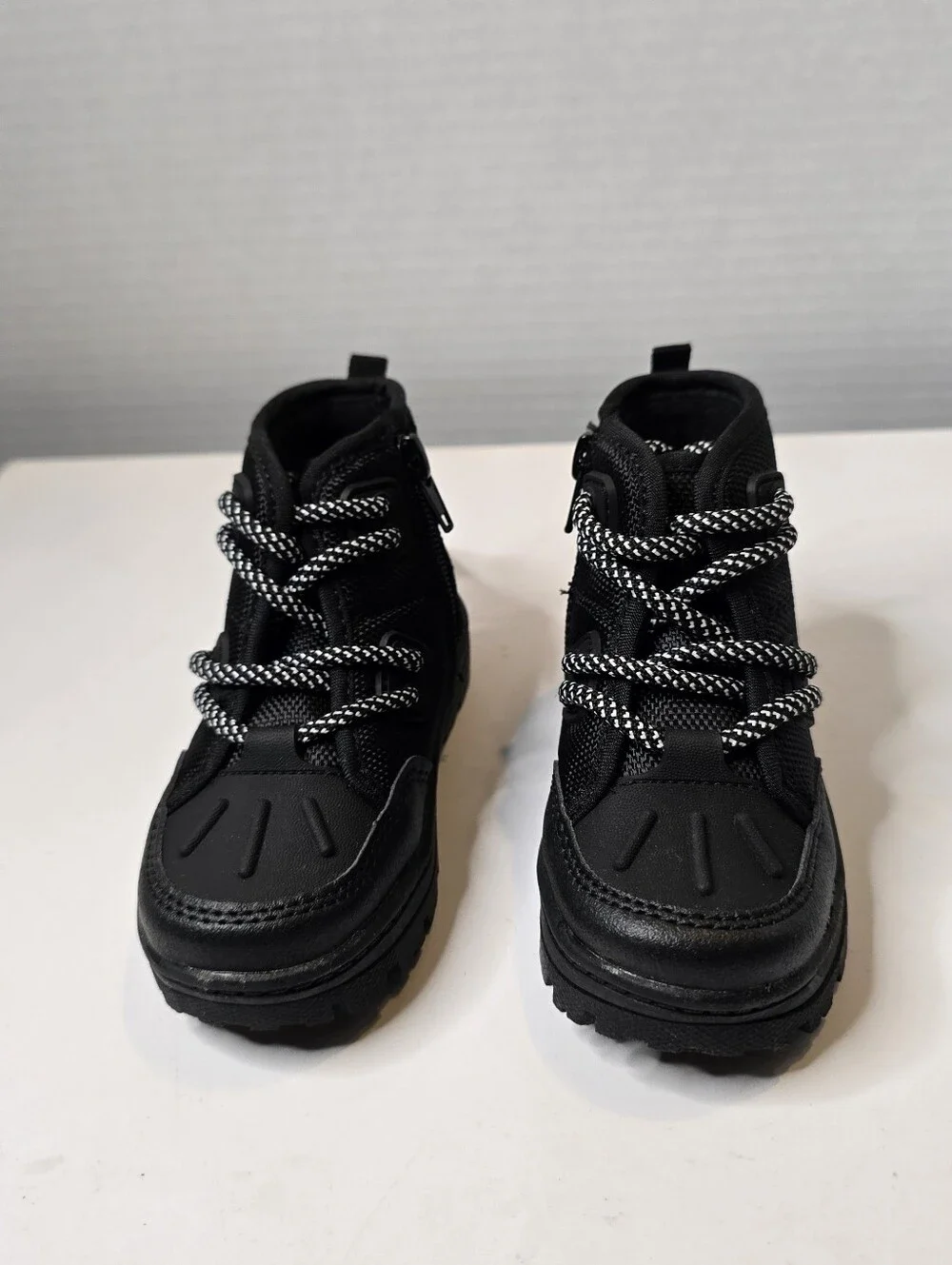 Carter's Black Burma Boots 6 Toddler